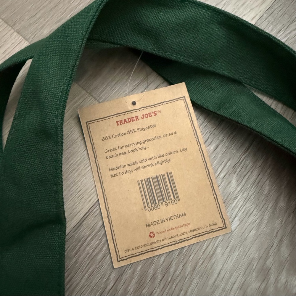 Trader Joe’s Green Reusable Tote Bag Large Canvas Shopping Grocery Bag NEW - Picture 6 of 7